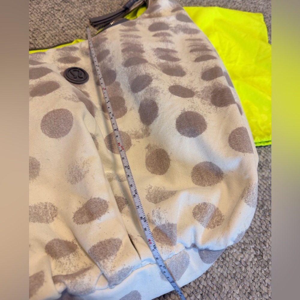 Lululemon Tote / Gym Bag White & Gray Polka Dot Shoulder Bag - 🤩 Excellent cond! - Picture 13 of 14